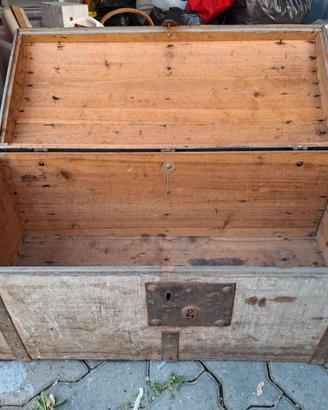 Baule in legno fine '800 - inizi' 900