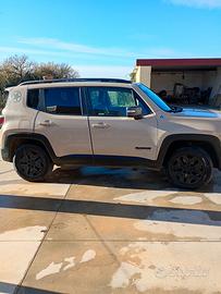 Jeep RENEGADE DESERT HAWK 