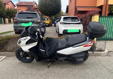 Kymco Downtown 300i - 2014