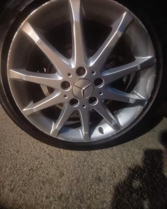 5 cerchi 17 Mercedes Classe B  con  gomme  A
