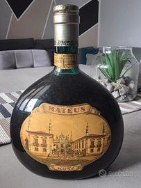 Bottiglia vintage Mateus Rosé anni 70 