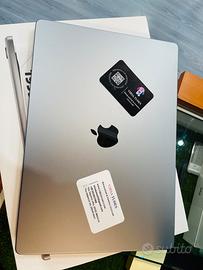 MacBook pro 16 2023 16GB RAM 1TB SSD M2 pro