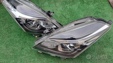 SUZUKI BALENO BI-XENON+ LED Fari Fanali Destro Sin