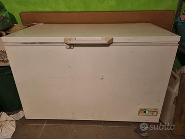 Congelatore a pozzetto