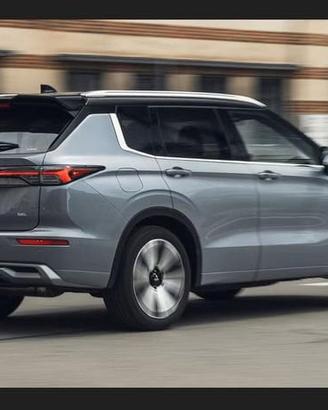 Mitsubishi Outlander PHEV 2.4L PHEV INTENSE