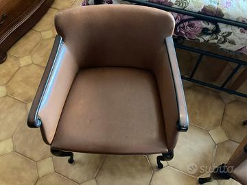 Poltroncine in pelle anni 30/40