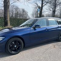 BMW 320d xDrive Touring Luxury – Automatica – 190 