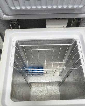 Freezer a pozzeto 95 litri della Ignis