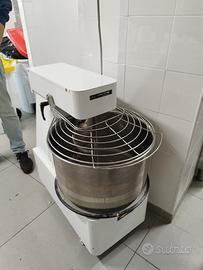 Impastatrice planetaria 40 kg_ prisma