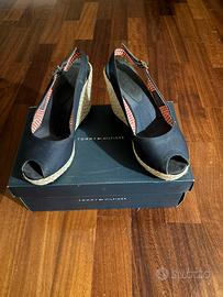 Sandali con zeppa usati