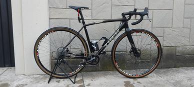 Bicicletta TREK crochet 4 gravel 