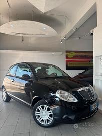 Lancia Ypsilon 1.4 Platino Ecochic GPL