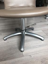 Sedia da parrucchiere con pompa idraulica