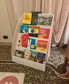 Libreria montessori artigianale per bambini