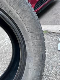 Gomme 235 70 R16