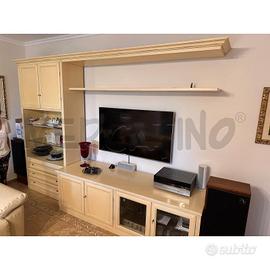 PARETE SOGGIORNO LEGNO CHIARO STILE PROVENZALE VET