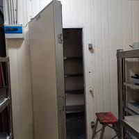 CELLA FRIGO, MOTORE DI RISERVA E/O SCAFFALI INOX