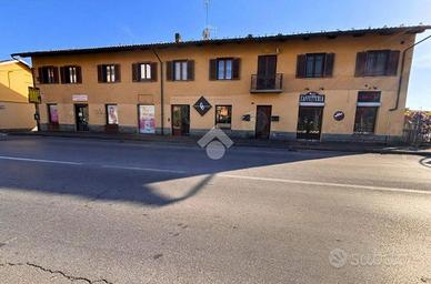 2 LOCALI A MONCALIERI