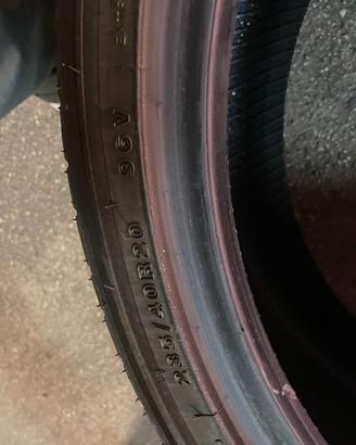 gomme invernali  235/40/R20