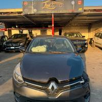 Renault Clio GPL sinistrato - 2019