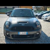 Mini John Cooper Works s con motore 1.6 231 cv pre