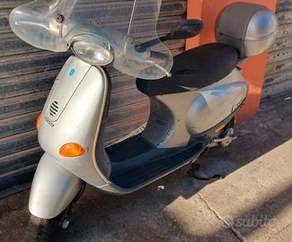 Piaggio Vespa 50 ET4 - 2001