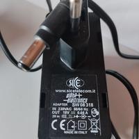 Alimentatore 18V per apparato elettronico ignoto