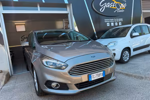 Ford S-Max 2.0 TDCi 150CV Powershift Titanium Busi