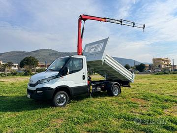Iveco daily 35c15 con gru e ribaltabile