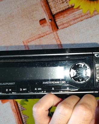 Stereo auto con porta CD e chiavetta USB