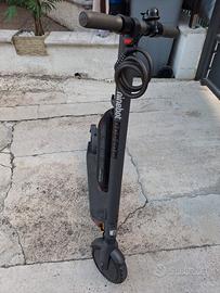 Monopattino Ninebot E45E con batteria aggiuntiva