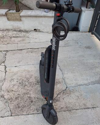 Monopattino Ninebot E45E con batteria aggiuntiva