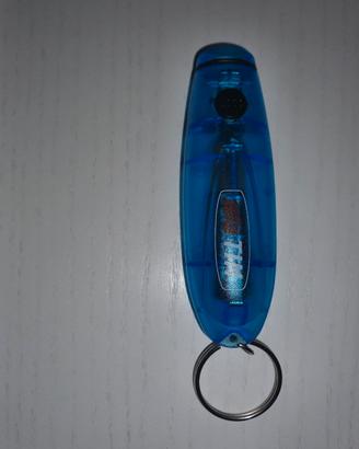 Portachiavi con luce "sponsorizzato". Comodo per a