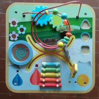 Gioco in legno montessori