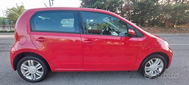 VOLKSWAGEN UP BENZINA/METANO DI SERIE TELEFONO LEG