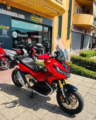 HONDA X-ADV 750 TUTTO INCLUSO ANCHE PASSAGGIO!