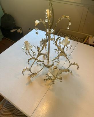 Lampadario in metallo retrò
