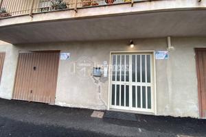 Box auto di 48mq in buono stato al Parco Serro