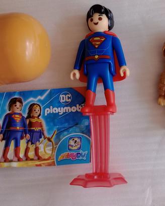 Playmobil sorprese Kinder Superman e guerriero