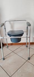 sedia WC detta "comoda" per chi non può camminare 