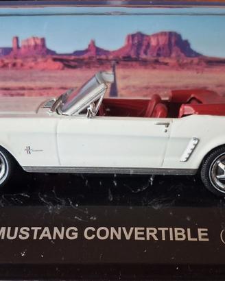 FORD MUSTANG CONVERTIBLE 1964 scala 1:43 Nuova