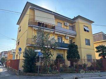 2 LOCALI A LIMBIATE