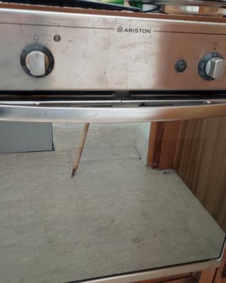 Forno a gas Ariston da incasso 