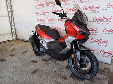 Voge Sfida SR1 125 VOGE SR1 125 ADV METALLIC RED