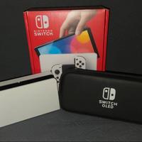 Nintendo Switch Oled + vari accessori gratis