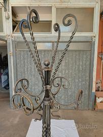 ATTACCAPANNI-APPENDIABITI IN FERRO BATTUTO