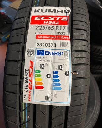 2 pneumatici KUMHO 225/65 R17  nuovi 200 €