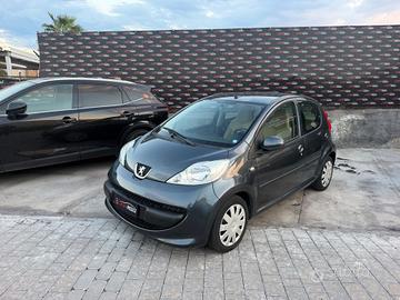 Peugeot 107 1.0 68CV 5p. Plaisir