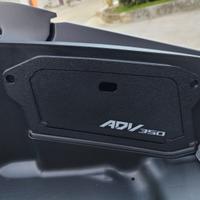 Sportellino vano sottosella Honda ADV FORZA 350
