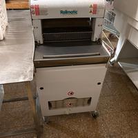 Affettapane- taglierina elettrica per pane